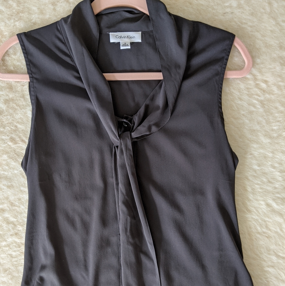 calvin klein tie neck sleeveless blouse